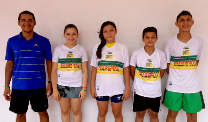 Atletas de Badminton de Eusébio se preparam para os Jogos Escolares