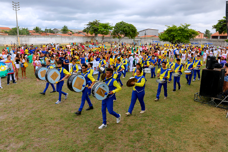 Eusébio abre a Semana da Pátria  com desfile no Santo Antônio