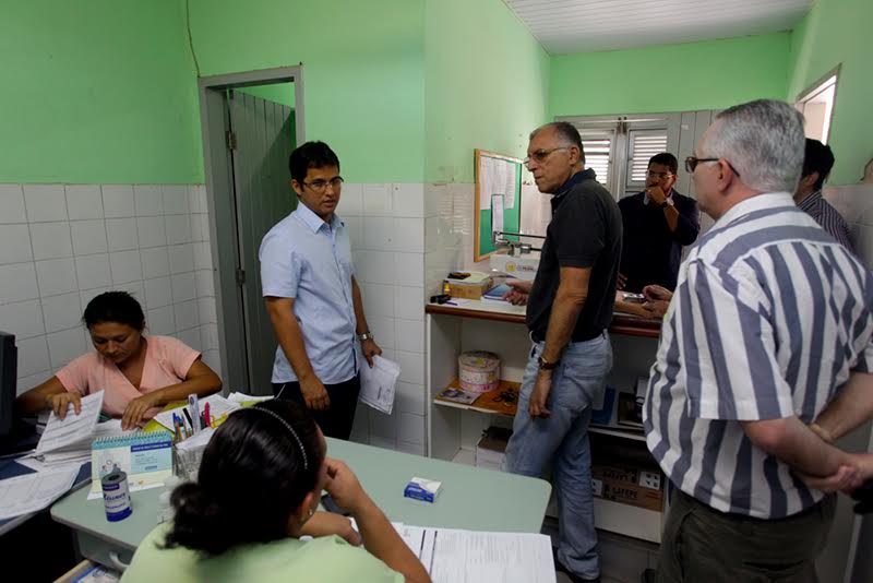 Prefeito visita obras do Posto  do Cauaçu e anuncia melhorias