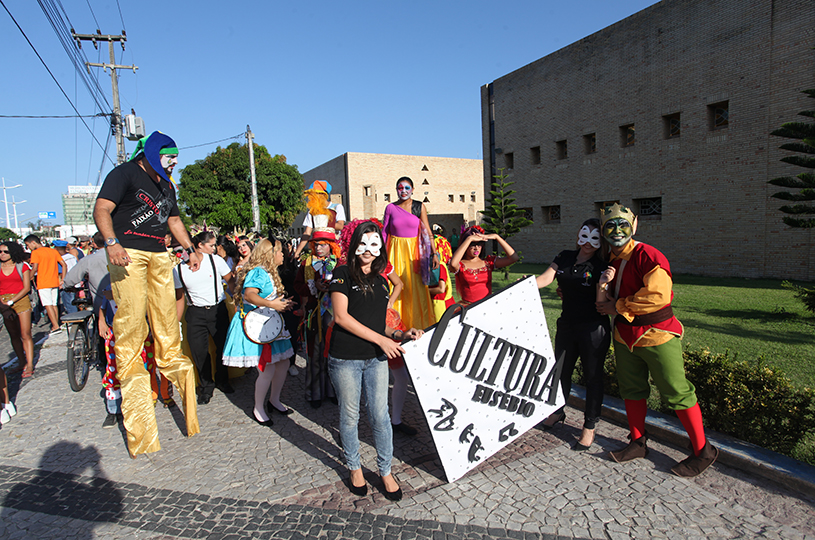Eusébio sedia Convenção Cearense de Circo, Malabares e Arte de Rua
