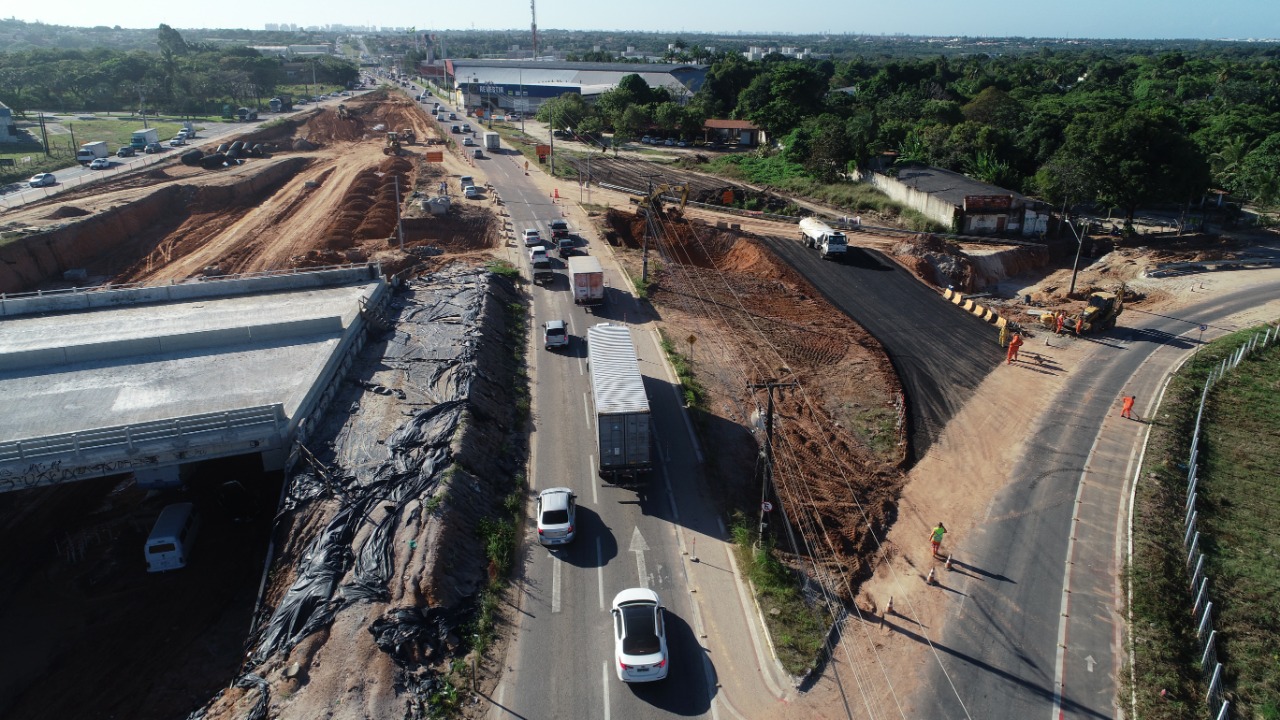 Desvio de tráfego na CE-040 acelera  obras do viaduto do Anel Viário