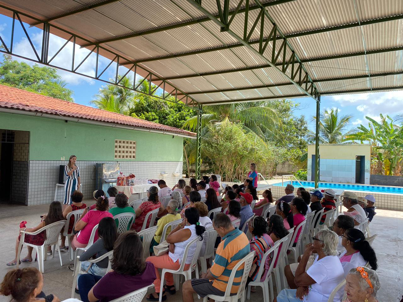Centro de Convivência dos Idosos do Parque Havaí recebe evento do Outubro Rosa