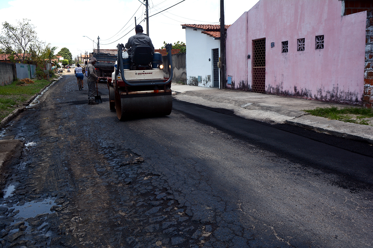 Pavimentação asfáltica beneficiará 23 vias do Eusébio, 10 delas no bairro Guaribas