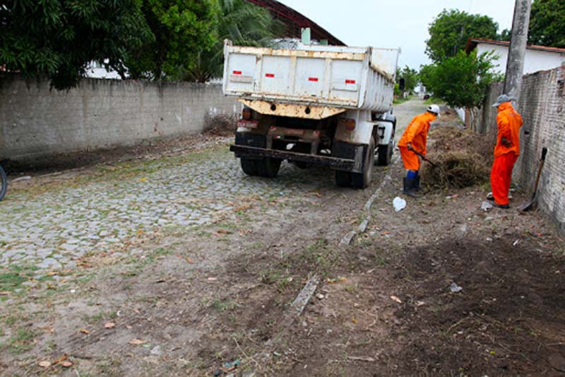Secretaria de Obras e Serviços Públicos mantém em dia calendário da coleta domiciliar de lixo no Eusébio