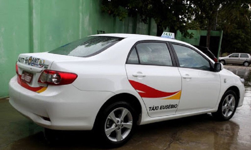 Prefeitura de Eusébio cria auxilio emergencial para taxistas, mototaxistas e para servidores municipais demitidos