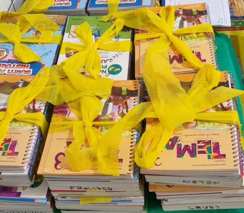 Escolas municipais de Eusébio realizam primeira reunião de pais e mestres de 2022 e fazem entrega do material didático
