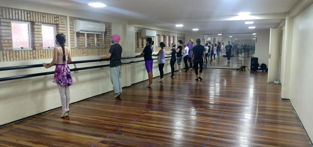 Secult realiza aulas de dança gratuita para população