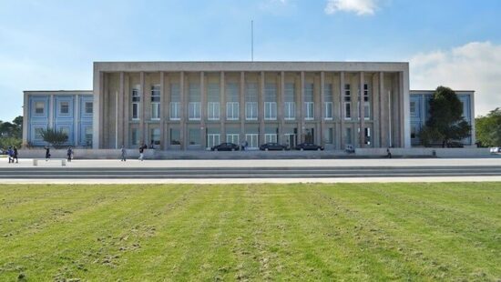 Prefeitura de Eusébio e Universidade de Lisboa firmam parceria para cursos de qualificação para os servidores