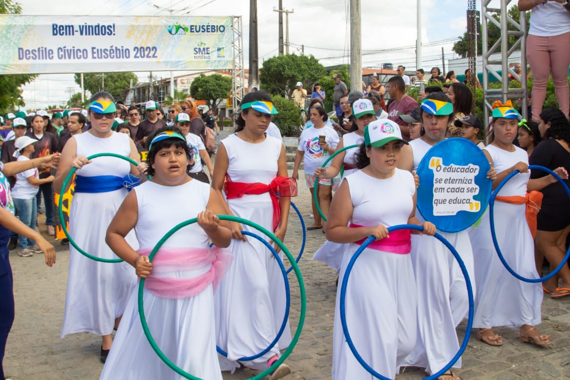Eusébio comemora Dia da Pátria 2022 com desfile cívico no Centro