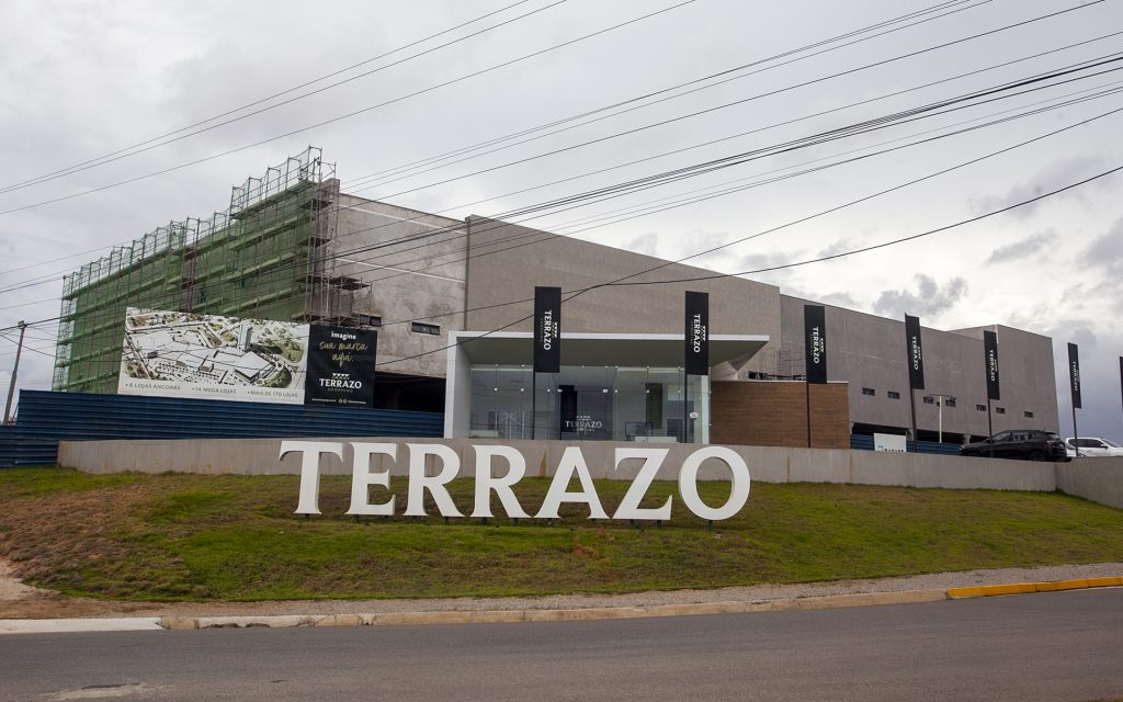 Terrazo Shopping recebe currículos para diversas vagas de emprego