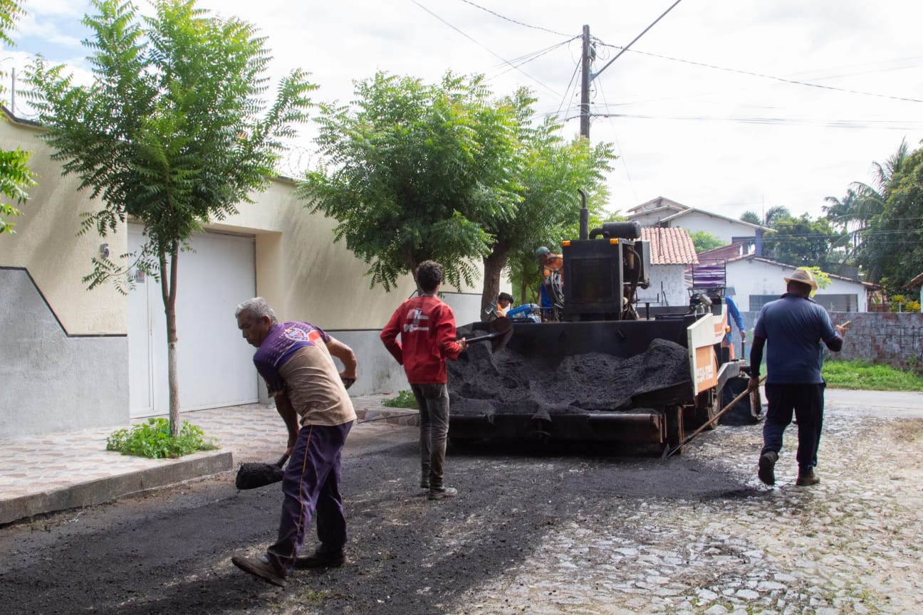 Prefeitura de Eusébio inicia pavimentação asfáltica nas ruas do Centro