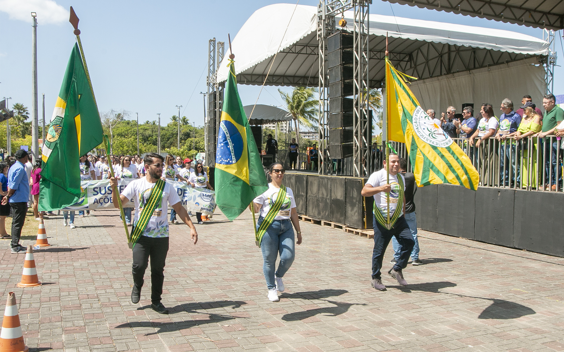 Eusébio realiza Desfile Cívico com tema Sustentabilidade