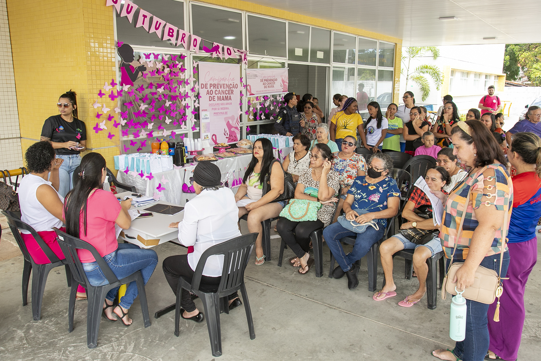 Prefeitura de Eusébio realiza ação em alusão ao Outubro Rosa