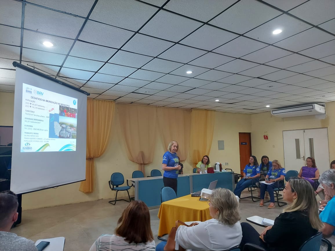 Equipe da Secretaria de Saúde de Eusébio participa de Encontro Estadual de Busca Ativa Vacinal em Baturité