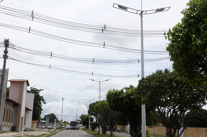 Prefeitura realiza serviços de ampliação de rede e iluminação