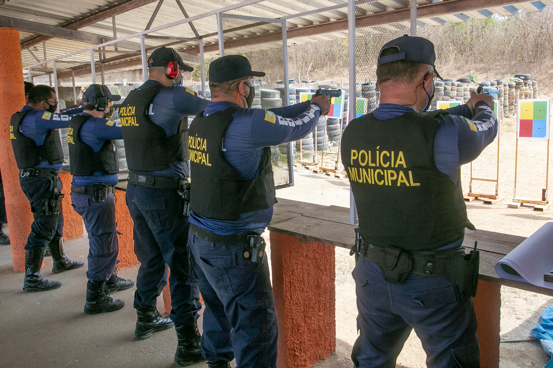 Policiais Municipais de Eusébio participam de curso de armamento e tiro