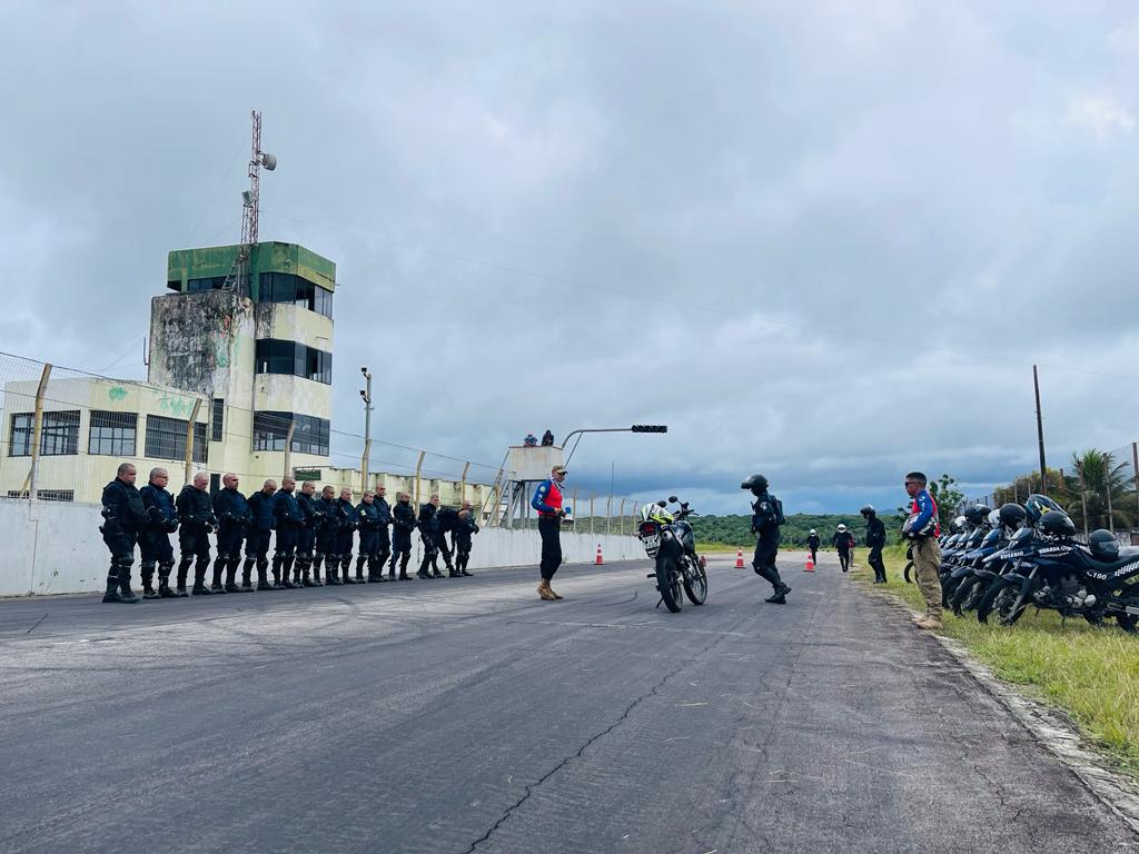 Guardas Civis Municipais de Eusébio participam de Curso de Pilotagem de Motocicletas
