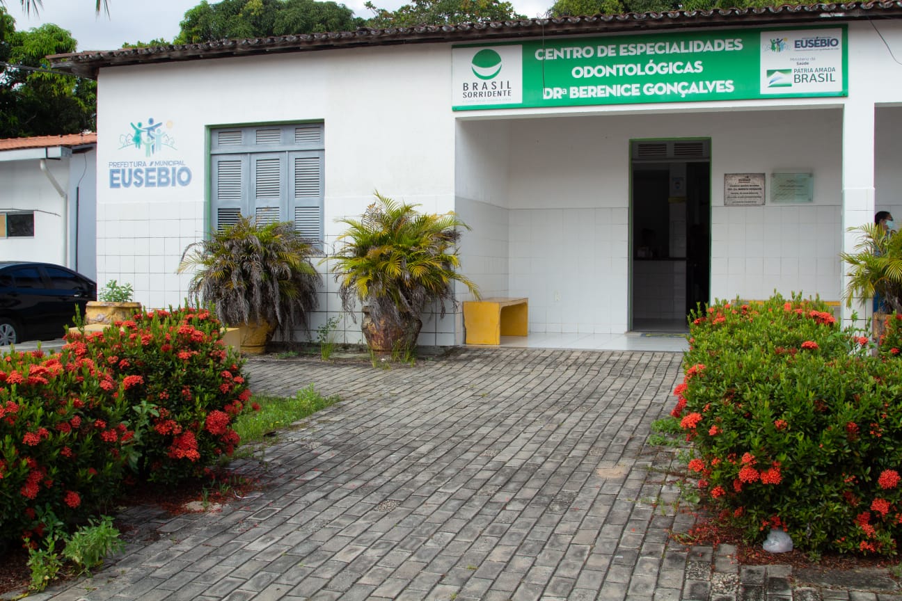 Prefeitura de Eusébio instala novos consultórios odontológicos no CEO
