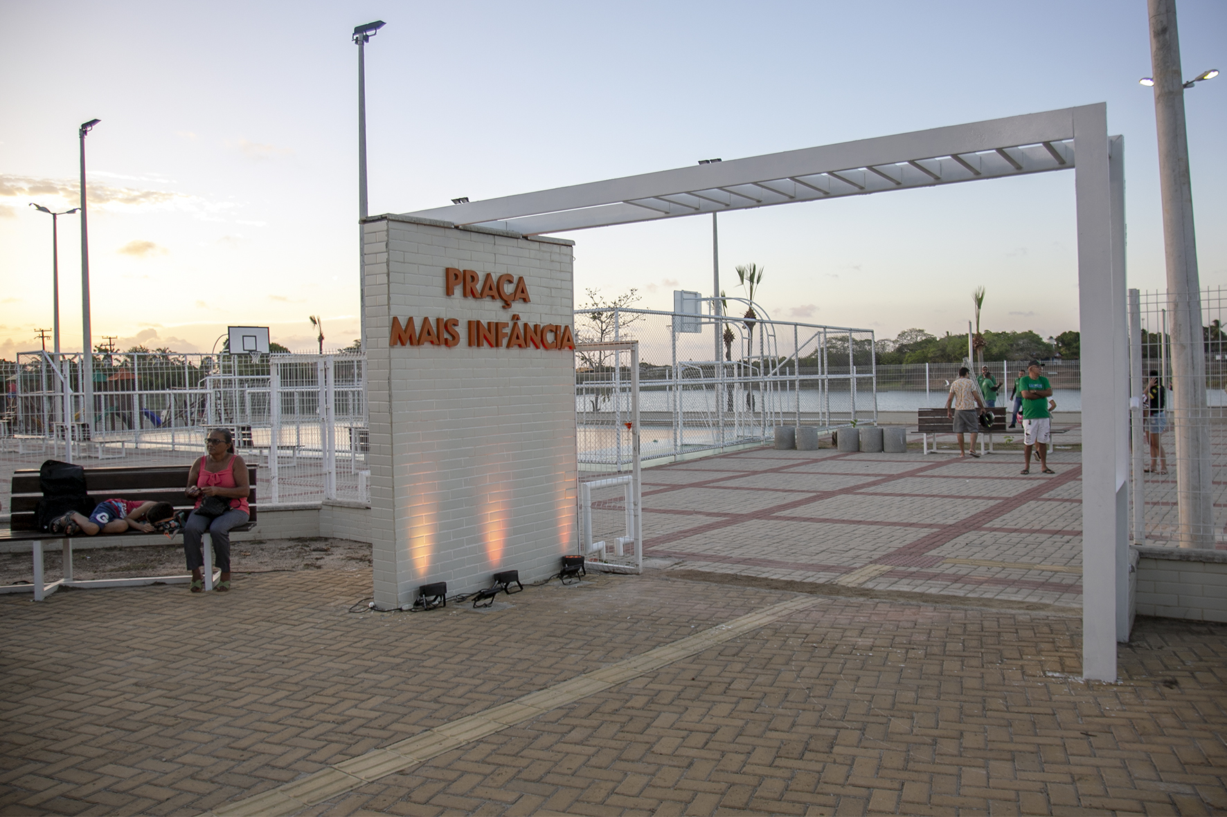 Praça Mais Infância Paulo César Feitosa é inaugurada