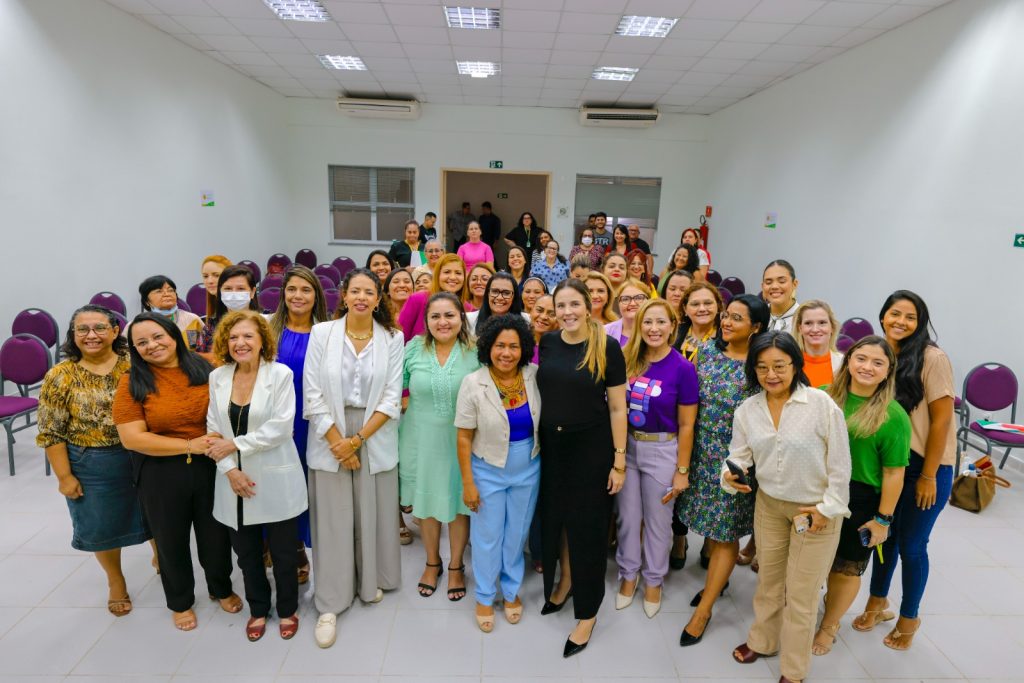 Assessoria Especial de Políticas Públicas para Mulheres de Eusébio participa do I Fórum Estadual de Políticas para Mulheres
