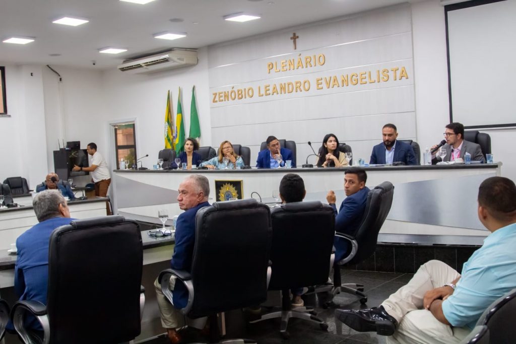 Prefeitura de Eusébio participa de audiência pública com a Enel Ceará na Câmara Municipal; grupo de trabalho técnico deve ser criado